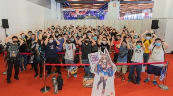 《獨占視線 兔姬明信片書》人氣插畫家 & Vtuber 兔姬漫博簽名會， Vtuber 杏仁咪嚕驚喜現身！