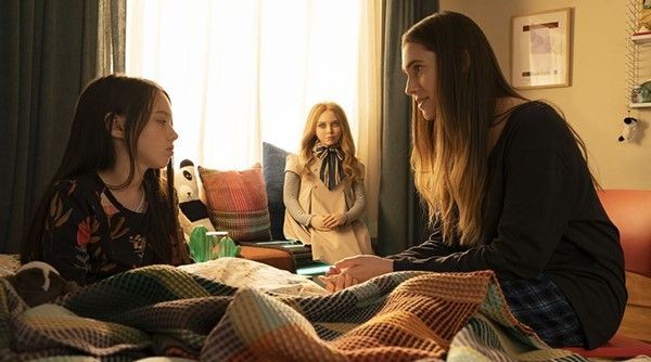 似真似假？！《窒友梅根》製作團隊採恐怖谷理論設計機械人偶，搭配真人演出、特效，打造全新 AI  詭娃宇宙