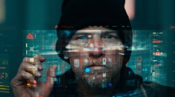 受影史科幻經典《大都會》啟發！《追殺代理人》以大量特效，打造貼近真實的 AI 科技追殺戰