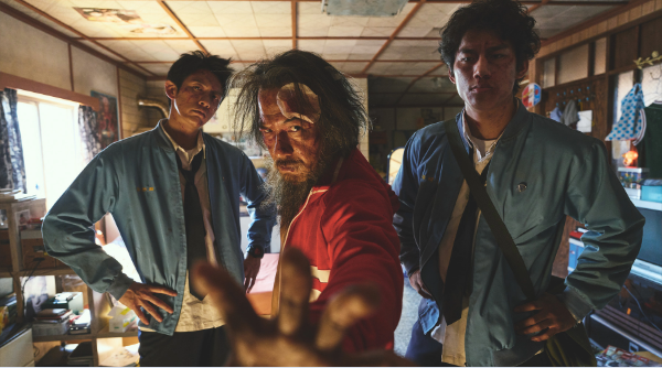 九把刀十年磨一劍，斥資近三億奇幻鉅作《功夫》近況曝光！《寄生上流》韓版海報設計團隊操刀，《功夫》國際版海報戴立忍扮相驚人