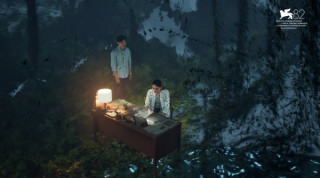 台灣 VR 又傳捷報！《無法離開的人》陳芯宜新作《雲在兩千米》入圍威尼斯影展「最佳體驗大獎」！改編吳明益小說《苦雨之地》作者感受：目睹了新藝術語彙的創世紀